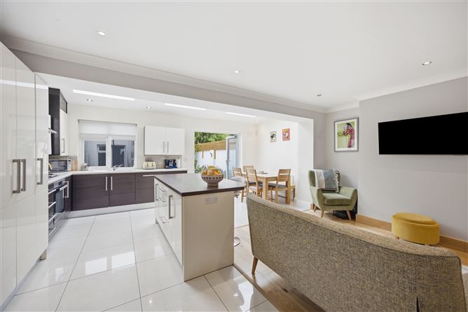 Photo 7 of 19 — 30 Shantalla Drive, Beaumont, Dublin 9