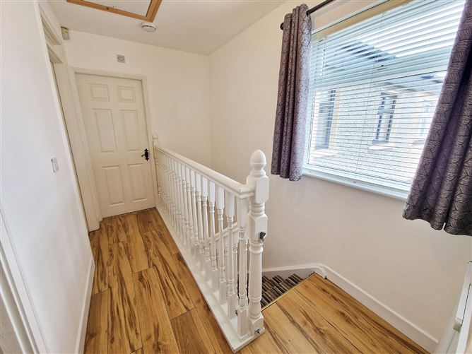 Photo 16 of 32 — 9 Tradaree Court, Shannon, Co. Clare
