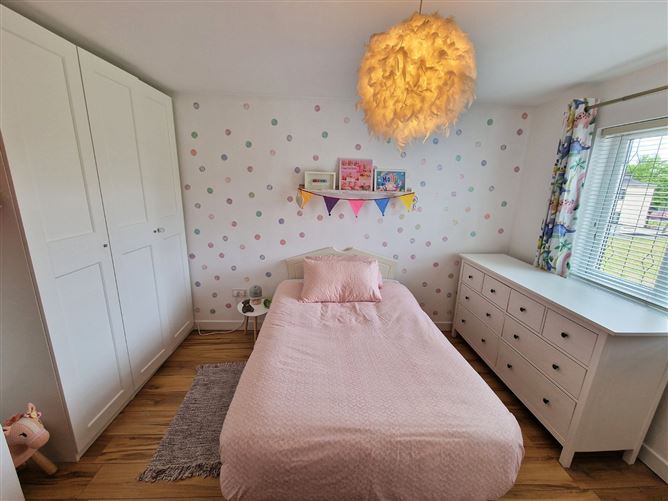 Photo 19 of 32 — 9 Tradaree Court, Shannon, Co. Clare