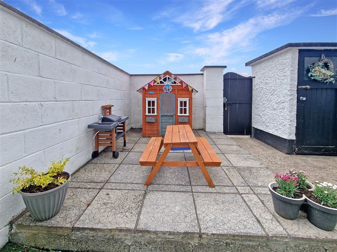 Photo 27 of 32 — 9 Tradaree Court, Shannon, Co. Clare