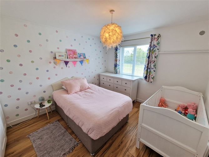 Photo 18 of 32 — 9 Tradaree Court, Shannon, Co. Clare