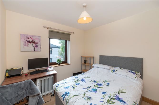 17 Ronayns Court, Rochestown Road, Cork