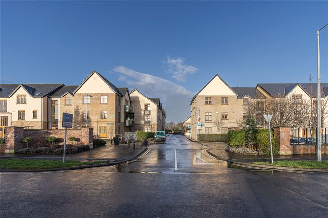 7 Woodbrook Crescent, Castleknock, Dublin 15