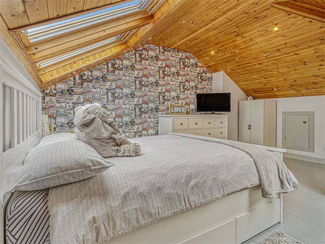 24 The Park, Liffey Hall, Newbridge, Kildare