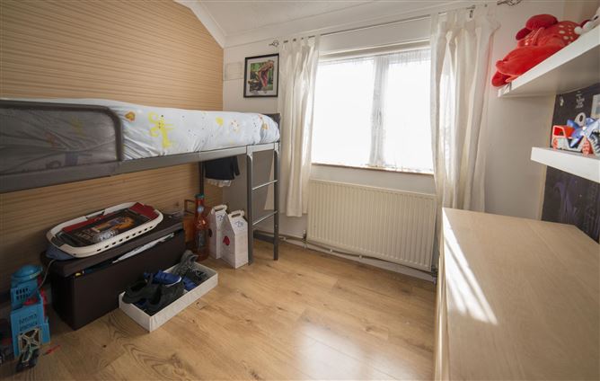 55 Mellowes Park , Finglas West, Finglas, Dublin