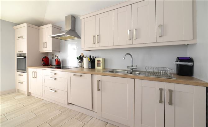 55 Mellowes Park , Finglas West, Finglas, Dublin