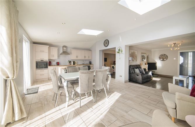 55 Mellowes Park , Finglas West, Finglas, Dublin