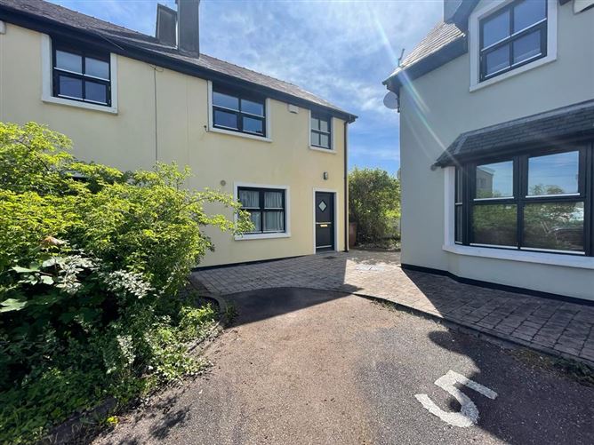 5 Beaumont Mews, Ballintemple, Cork