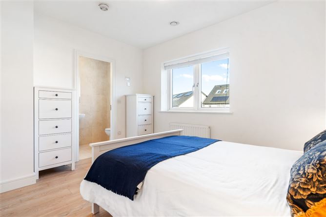 30 Parkside Drive, Balgriffin, Dublin 13