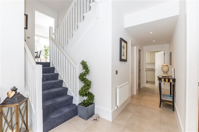 1 The Avenue, Robswall, Malahide, County Dublin
