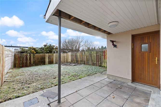 65 Fionnuisce, Doughiska, Ballybane, Galway