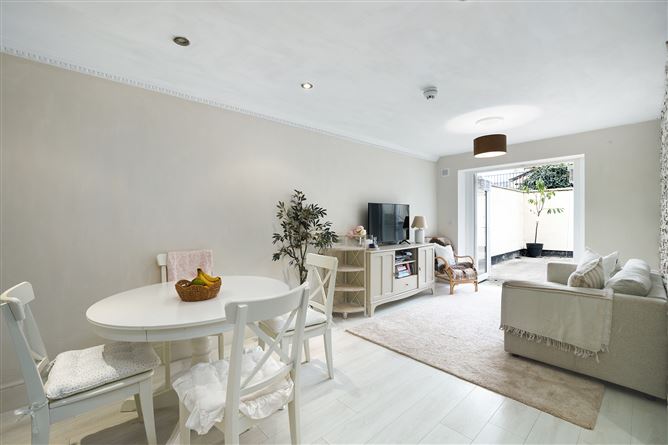 6 Cruises Hill, Naul Village, Naul, Co. Dublin