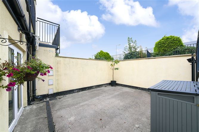 6 Cruises Hill, Naul Village, Naul, Co. Dublin