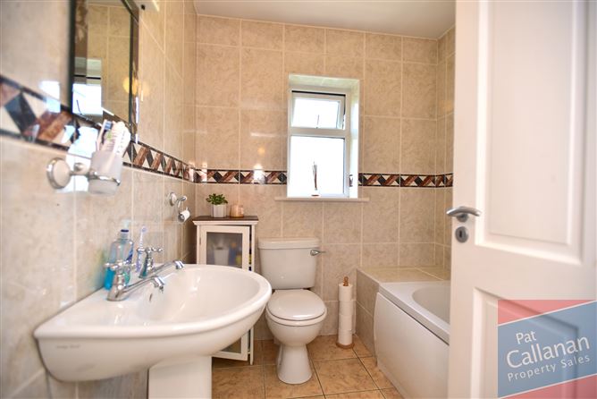 31 Dunard, Craughwell, Co. Galway