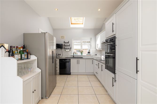 Photo 12 of 26 — No. 22 Woodview, Castlebridge, Wexford Town, Wexford