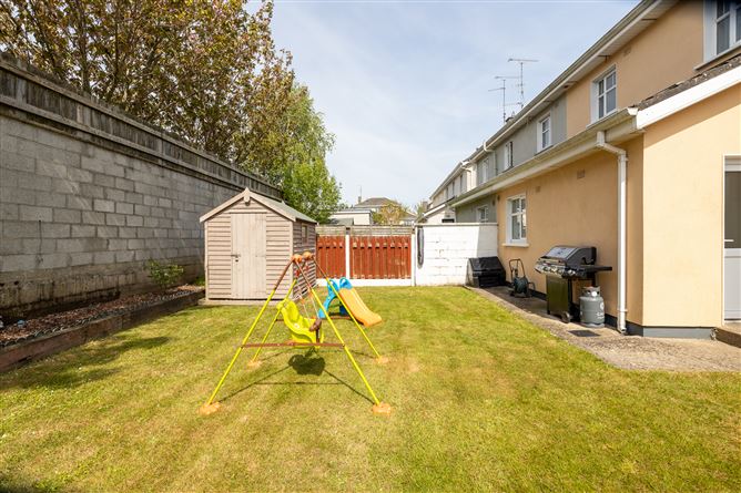 Photo 25 of 26 — No. 22 Woodview, Castlebridge, Wexford Town, Wexford