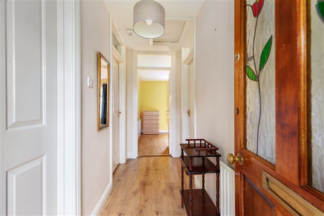 Photo 2 of 11 — 4 Quarry Drive, Perrystown, Dublin 12