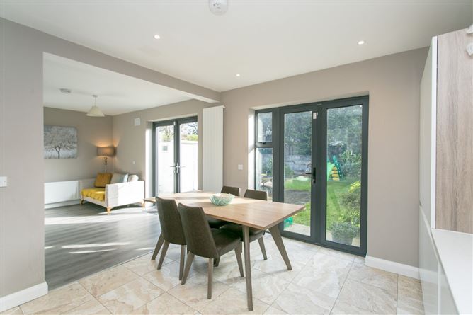 30 Lakelands Crescent, Stillorgan, Co. Dublin