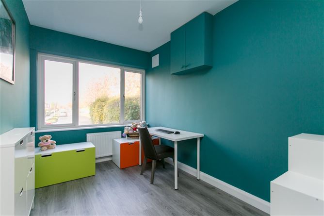 30 Lakelands Crescent, Stillorgan, Co. Dublin