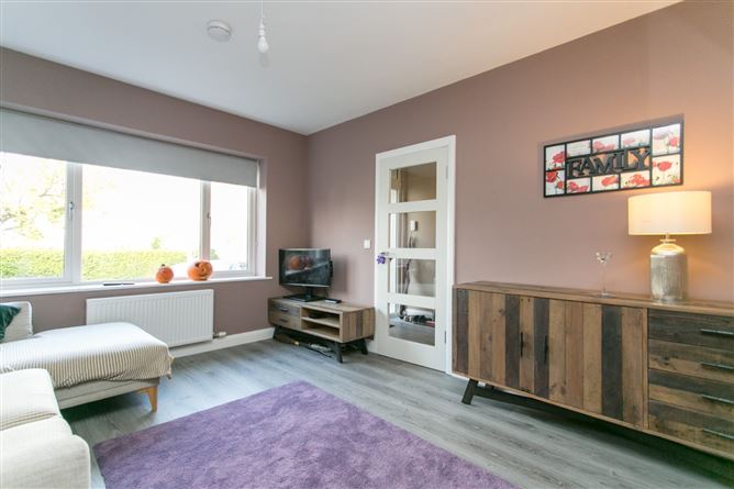 30 Lakelands Crescent, Stillorgan, Co. Dublin