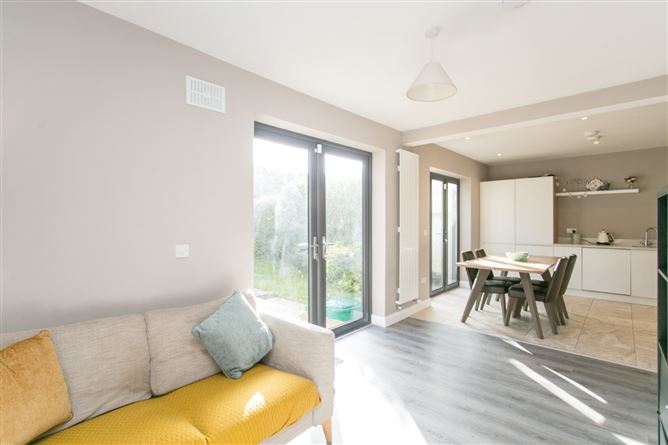30 Lakelands Crescent, Stillorgan, Co. Dublin