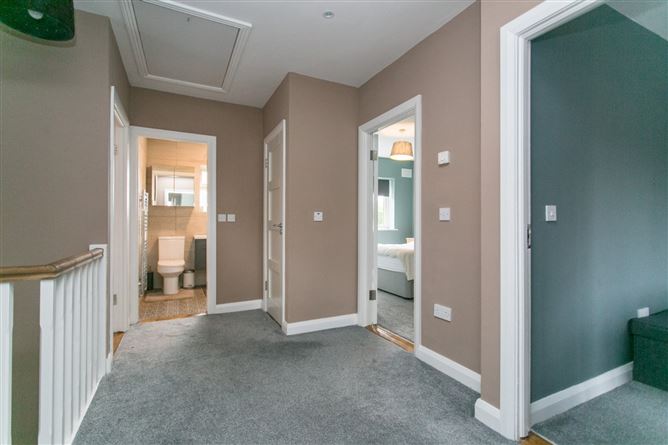 30 Lakelands Crescent, Stillorgan, Co. Dublin