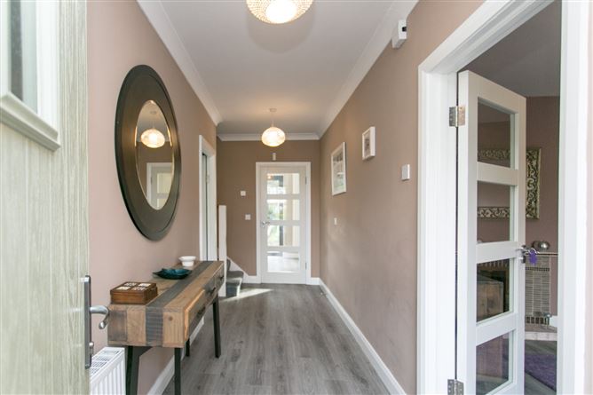 30 Lakelands Crescent, Stillorgan, Co. Dublin