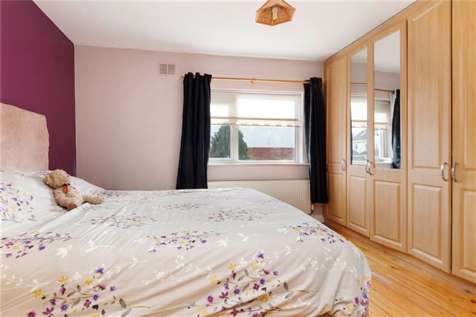 30 Larkfield View, Lucan, Co. Dublin