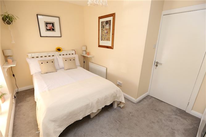 8 George's Street, Drogheda, Co. Louth