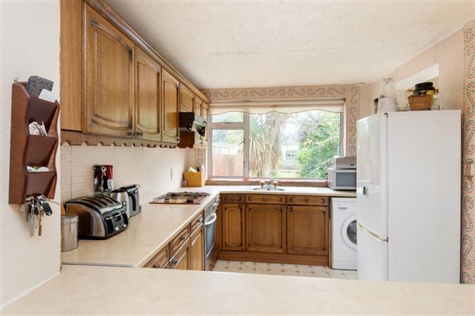 76 Whitebarn Road, Churchtown, Dublin 14