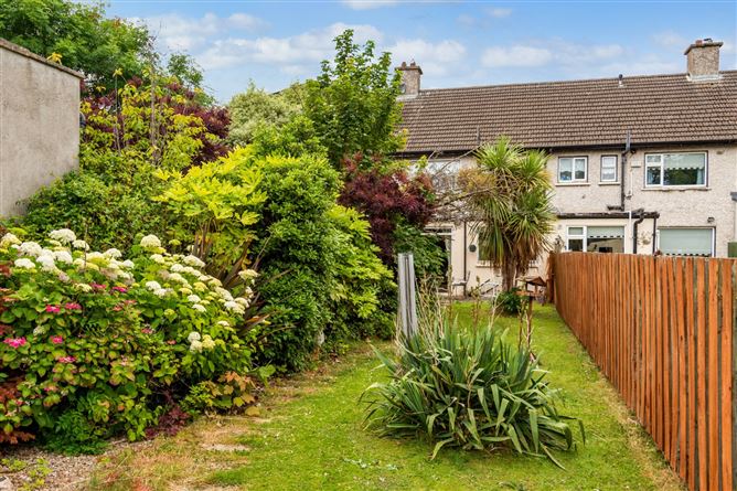 76 Whitebarn Road, Churchtown, Dublin 14
