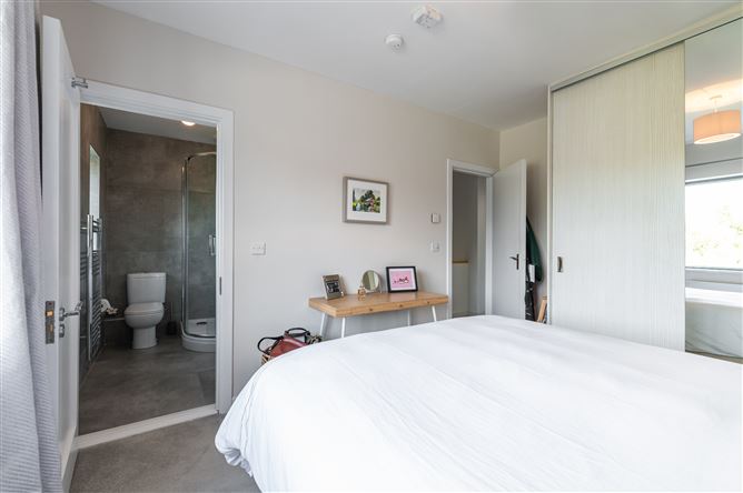 35 Drummartin Park, Goatstown, Dublin 14