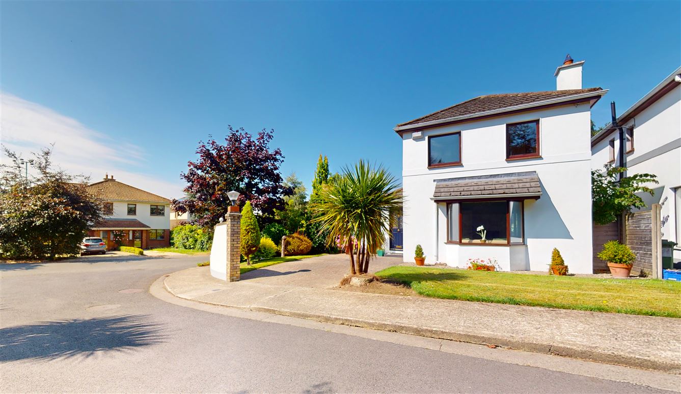 18 Arundel, Monkstown, Dublin
