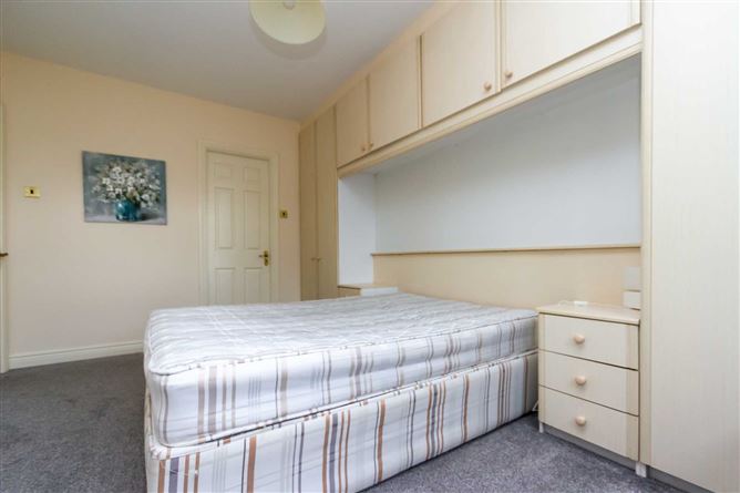 2 Belmont Green, Galloping Green, Stillorgan, County Dublin
