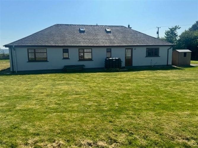 https://photos-a.propertyimages.ie/media/0/8/6/4927680/6ef06374-16e8-46d8-8365-70703322e743_l.jpeg