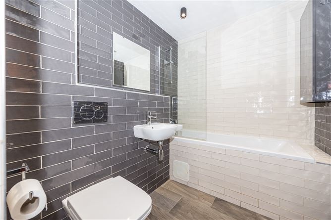 3 Parkview Grove , Finglas, Dublin 11