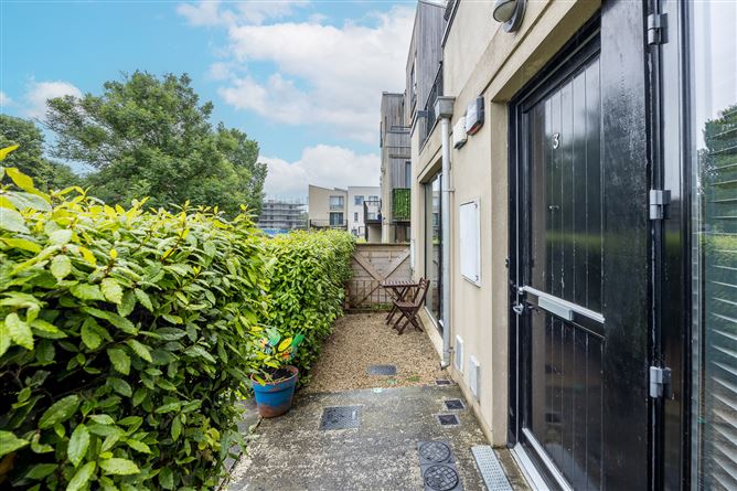 3 Parkview Grove , Finglas, Dublin 11