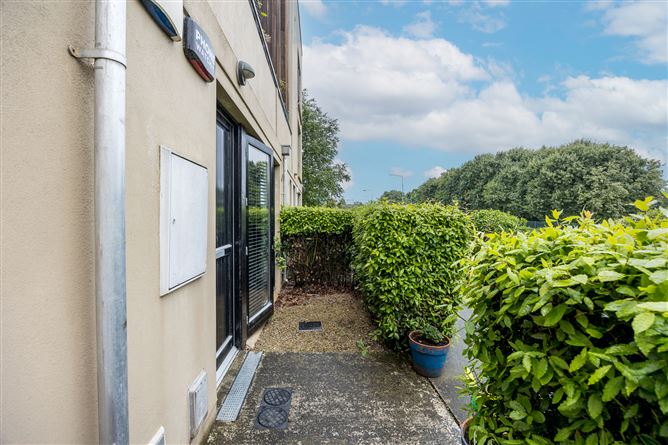 3 Parkview Grove , Finglas, Dublin 11