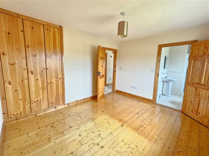 42 Ard Aisling, Tubbercurry, Co. Sligo