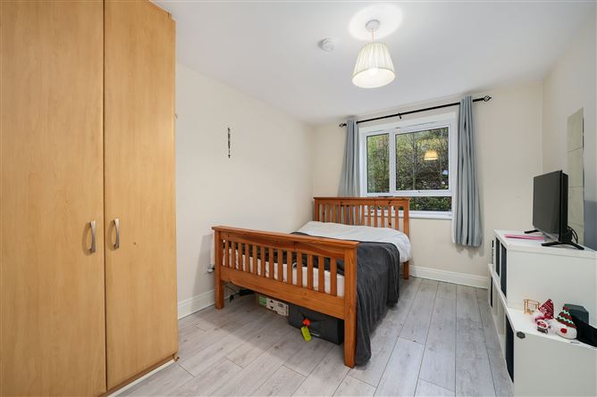 196 Premier Square, Finglas, Dublin 11, D11H771