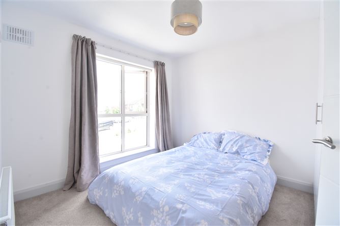 Photo 15 of 28 — 33 The Green, An Glasán, Enniscorthy, Wexford