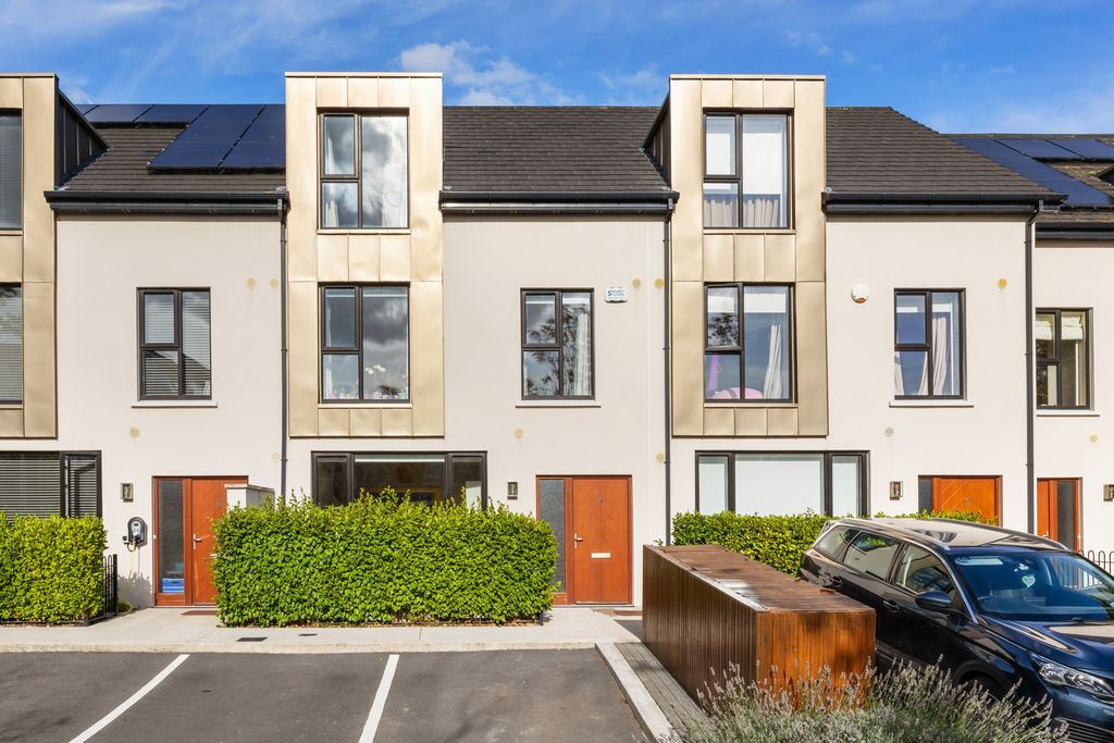 Photo 1 of 19 — 3 Jameson Court, Raheny, Dublin 5