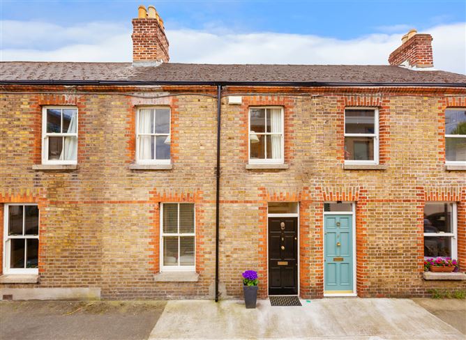 8 Wesley Place, Clanbrassil Street Upper, South City Centre, Dublin 8