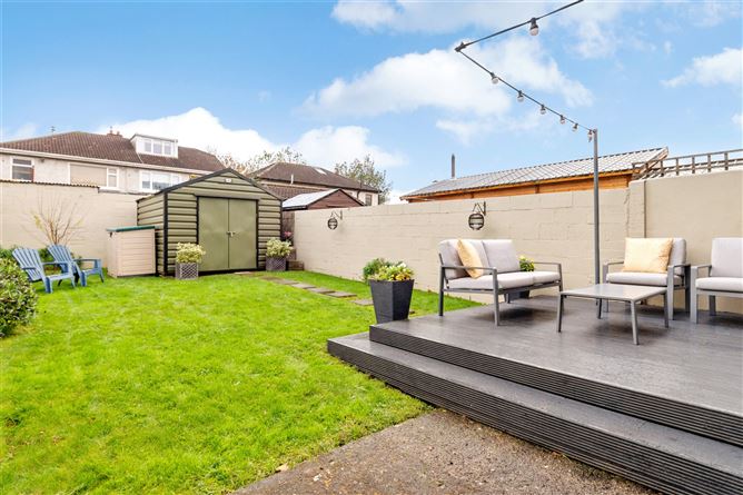 8 Hillcrest Park, Lucan, Co.Dublin