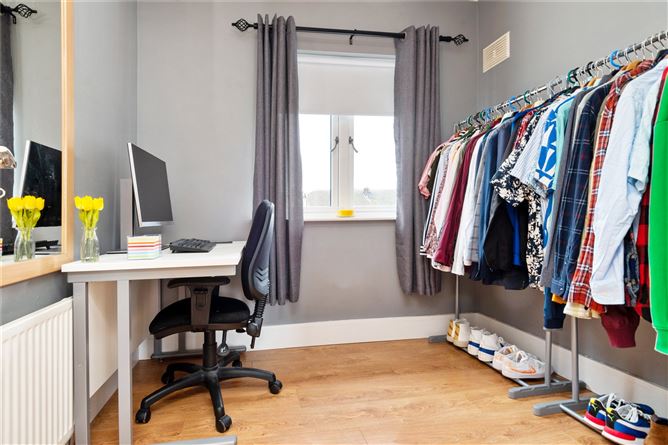 8 Hillcrest Park, Lucan, Co.Dublin