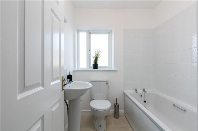 6 Riverchapel Street, Riverchapel, Co. Wexford