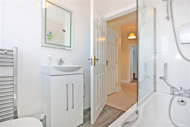 55 Radharc na Coille, Shannon, Co. Clare