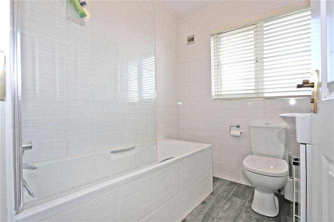55 Radharc na Coille, Shannon, Co. Clare
