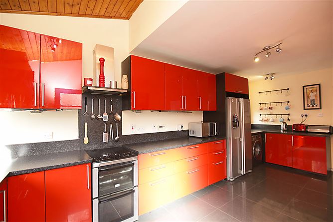 8 The Court, Sadleir Hall, Dunboyne, Meath