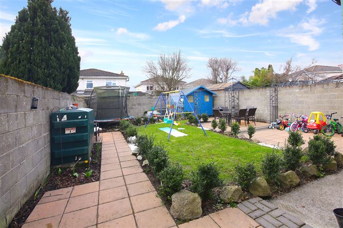 8 The Court, Sadleir Hall, Dunboyne, Meath